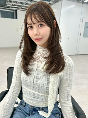 ブラウンベージュ レイヤーカット 韓国ヘア 髪質改善 銀座