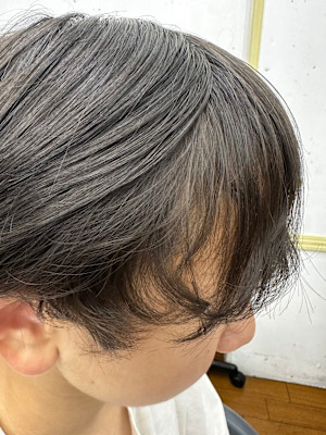メンズ　フロントと顔まわり縮毛矯正ビフォーアフター