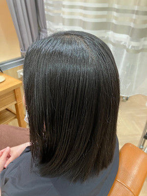 サラサラまとまるオイルストレート