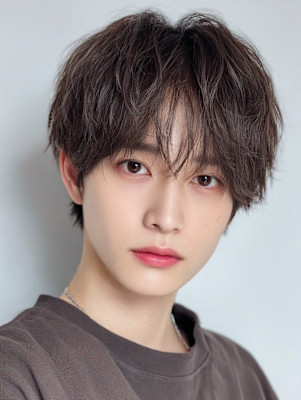 韓国風メンズ・ビジネスヘア・メンズショート・フェザーパーマ