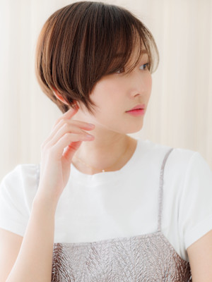 ミルクブラウン大人かわいいベリーショートマッシュ20代30代