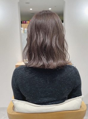 30代ボブパーマ切りっぱなしボブ×くびれミディピンクブラウン