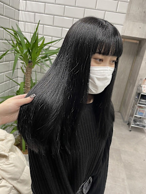 縮毛矯正、透明感ブラックカラー