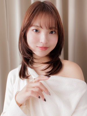 ピンクメッシュ小顔クラゲカットワンホンレイヤー20代30代
