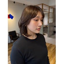 透明感のあるベージュ◯吉永　晶美【20代30代40代】