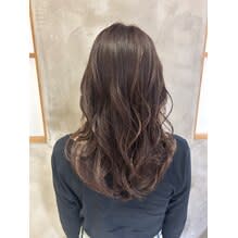 くすみベージュ