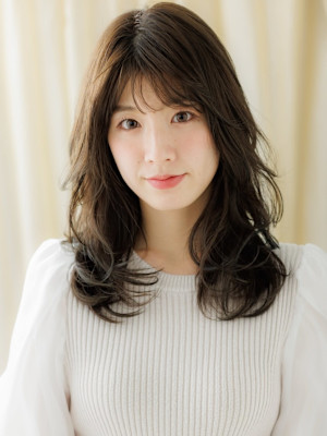 オリーブベージュデジタルパーマ小顔レイヤーロング20代30代