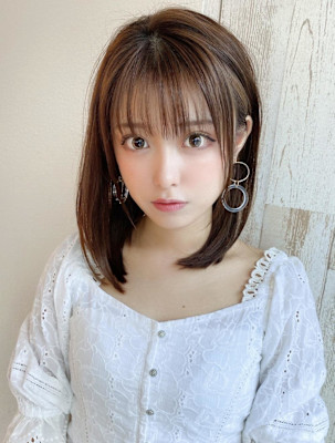 軽さと動きを出した大人かわいい