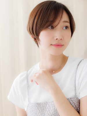 ミルクブラウン大人かわいいベリーショートマッシュ20代30代