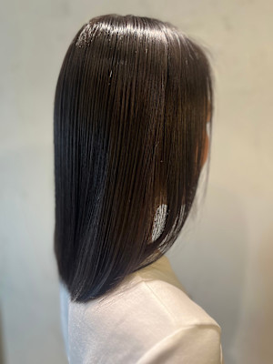 ✨思わず触れたくなる、うるツヤストレート✨
