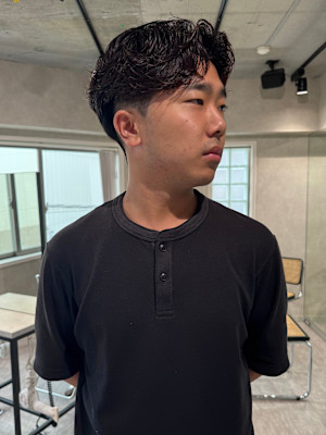 フェザーパーマ毛流れパーマセンターパートニュアンス眉カット