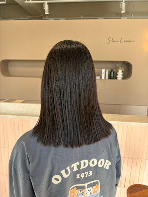 ぱつんとセミロング