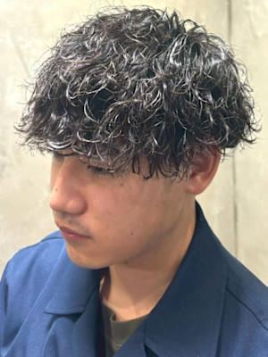 波巻きパーマ ツーブロック マッシュショート メンズカット