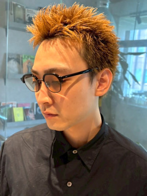 ブリーチ ダブルカラー メンズショート アップバング 20代