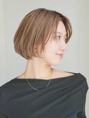 ショート・ボブ/丸顔/前髪あり/絶壁解消/30代/40代