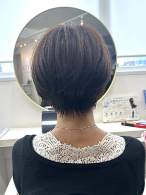 後ろ姿から美しいショートボブ！
