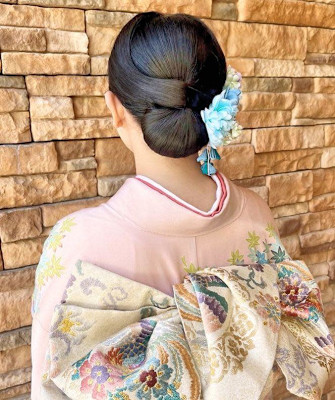 振袖シニヨンスタイル