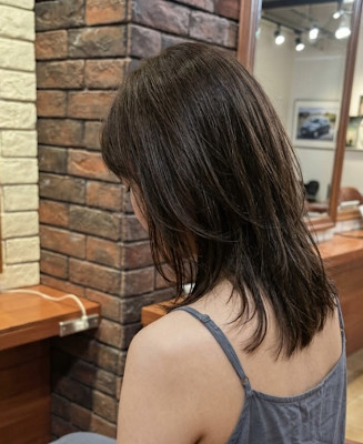 軽やかに揺れる大人のロングレイヤー【345スタイル】