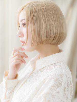 ダブルカラーアップバングワンレン切りっぱなしボブ10代20代