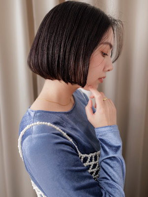 黒髪アップバング大人美人ワンレン小顔かきあげボブ20代30代