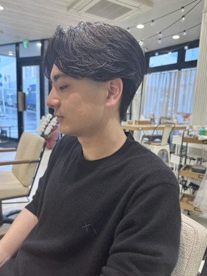 フェザーパーマ毛流れパーマセンターパートニュアンス眉カット