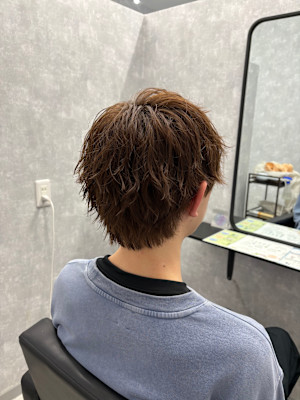 ブラウンカラーツイストスパイラルパーマ