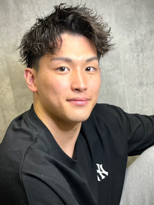 【ビジネス×爽やか】アップバング・ツーブロック・強めウェーブ