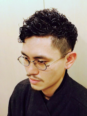 外人風パーマ＜理容室＞＜銀座＞＜メンズ＞＜ショート＞