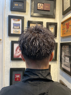 フェードスパイキーショート