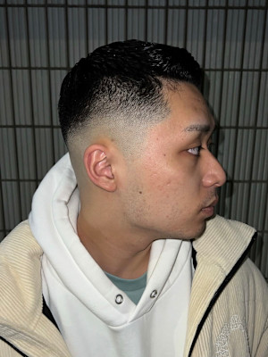 フェザーアップ×スキンフェード