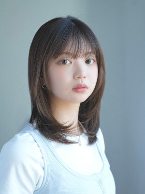 ミディアムレイヤー・ボブ/絶壁解消/20代/３０代/長め 