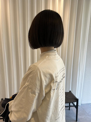 伸びてもまとまるボブ