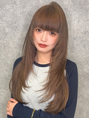 ロングヘア ミルクティーベージュ フルバング 顔周りレイヤー