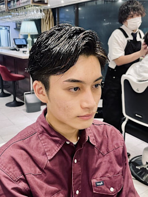【20代 男性】ミディアム七三ツーブロック