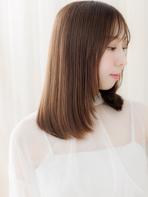 顔周りカットメテオストレート美髪ワンホンレイヤー20代30代