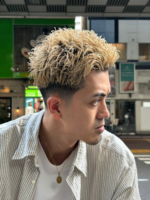 テーパーフェードスパイキーショート