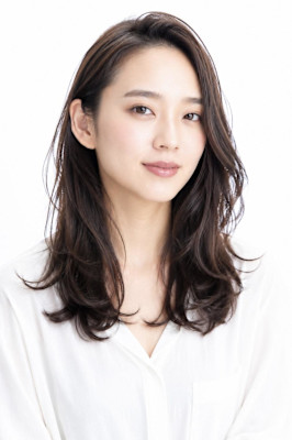 前髪なし余裕のセミロング