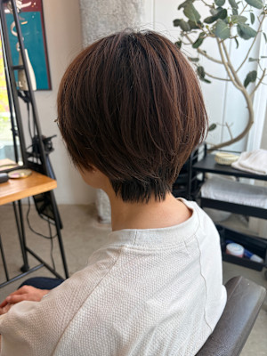 襟足すっきり ふんわり丸みショート
