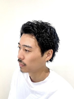 大人の渋さと漢の色気、スパイキ―ショート