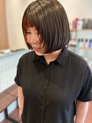 大人女性インナーオレンジ×ダークブラウン