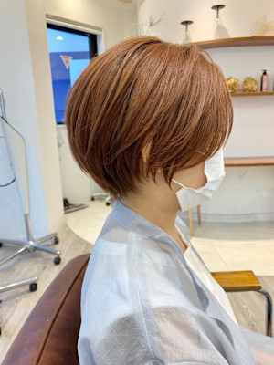 大人可愛い40代50代60代くびれショートボブ白髪ぼかし大鷲