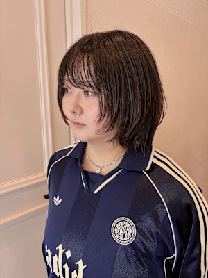 顔まわりレイヤーボブ