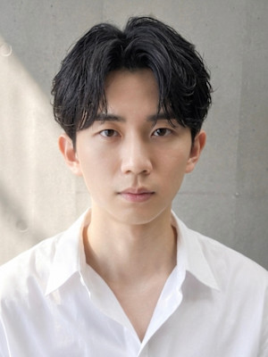    校則・仕事でも浮かないナチュラルパーマ