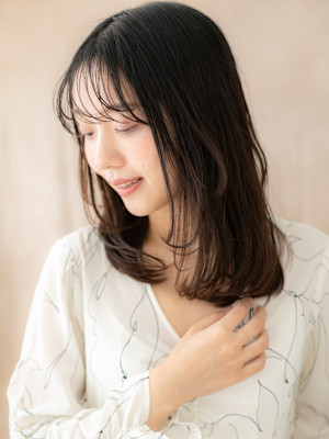 シースルーバングウェットヘアミディアムレイヤー30代40代