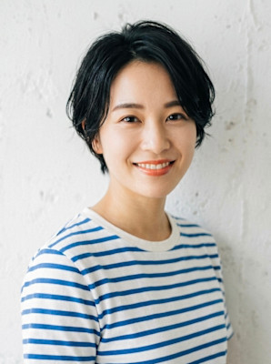 大人のフレンチカジュアルカット抜け感ベリーショート