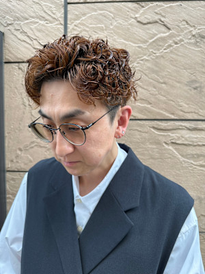 直毛を変える強めカールパーマ