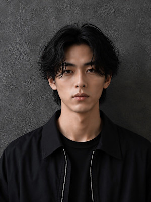 センターパート×ニュアンスパーマ×大人men's