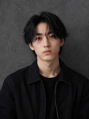 センターパート×ニュアンスパーマ×大人men's