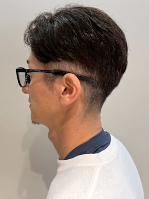 メンズカット ショート ビジネスヘア アップバング 40代