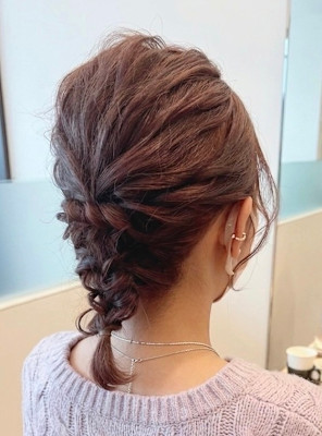 ゆるふわ編みおろしヘアアレンジ